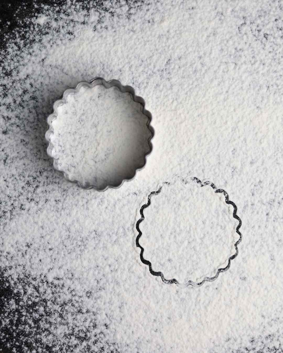 Linzer Ausstecher Edelstahl Rund gezackt