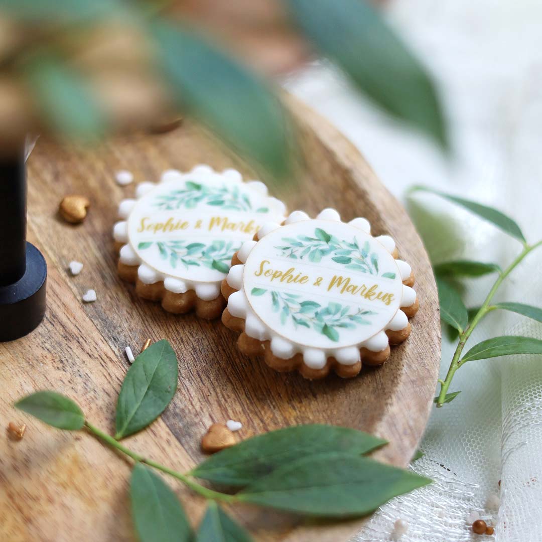 Moderne Hochzeitstorte Mit Zuckerblumen