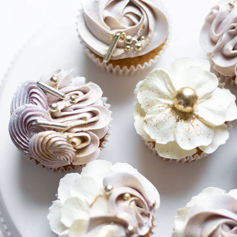 Elegante Cupcakes pastellfarben mit goldenem Glitzer essbar Happy Sprinkles