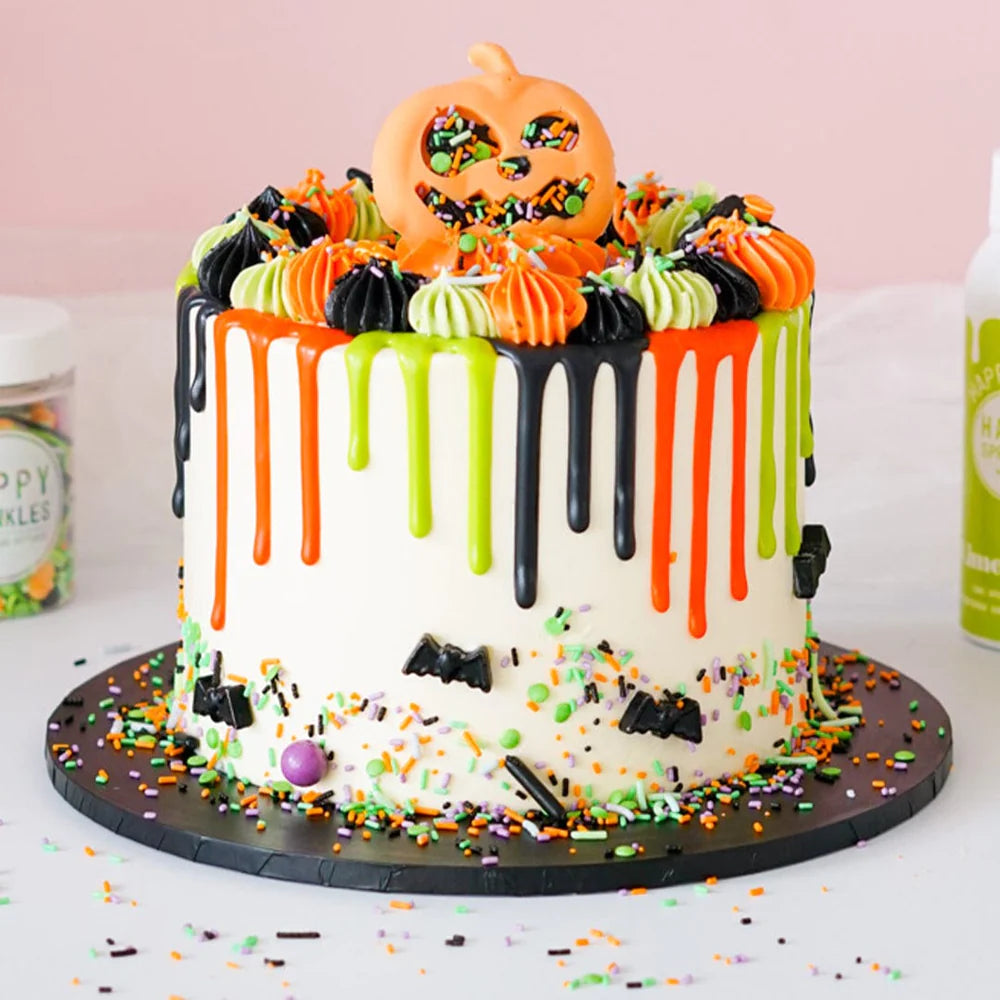 Schwarzer Cake Drip für Halloween